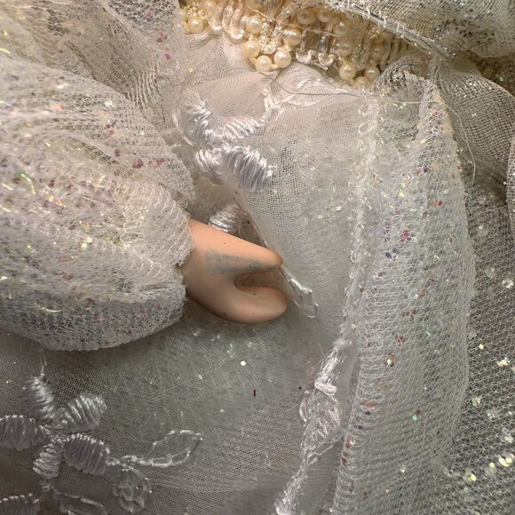 Angel Tree Topper Christmas White‎ with Beads Tulle Feathers 12 In - Picture 10 of 11